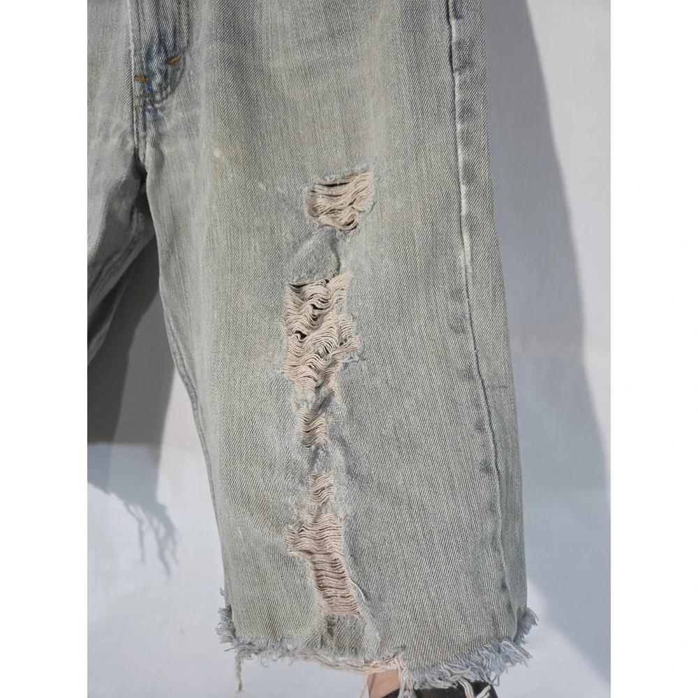 Y2K Levis 550 Cut Off Bermuda Jort Shorts 32 X 13 Light Wash Distressed Relaxed